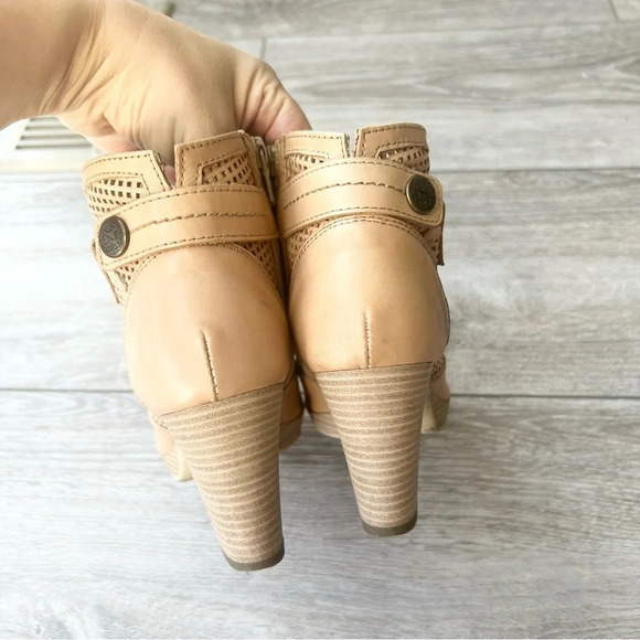 Nero Giardini ANKLE BOOT PERFORATED  LEATHER 
IN CHAMPAGNE - Picture 5 of 14